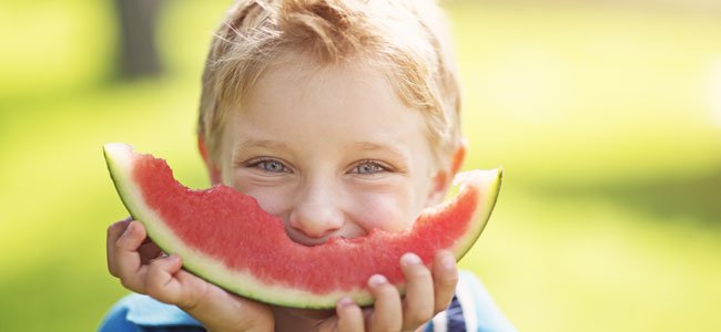 Curiosidades sobre alimentación para alimentar niños en verano.